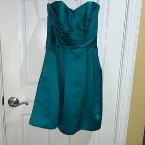 David’s Bridal jade green strapless satin mini Sz 8 pleated bodice skirt lined